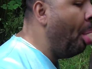 Une clip De Mon Petit Minet Avec Qui Je Prends Toujours Un Grand Plaisir Ã  Lui Vider Les Couilles