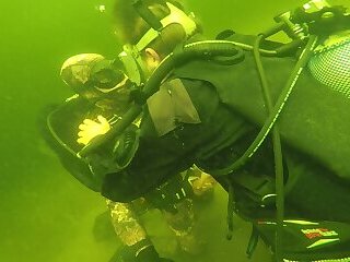scuba cumshot