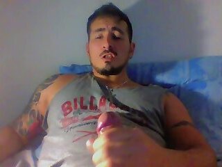 Beefy str8 dude really needs to cum