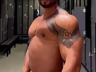 Thai Hunk
