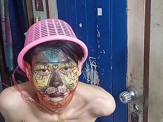 Handsome Man Masturbates for Show