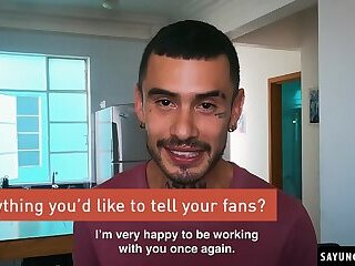 Alberto Chimal lets Cain Gomez fuck him while James VIP is away