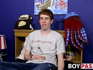 Guy with red hair gets interviewed before a solo session