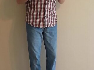 Steve Anderson strips down and shows off his dick