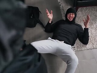 burgular fucks a big whale