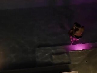 Valentin resiste la dura verga de Donovan