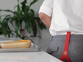 Un Invite Hors Pair Alex Montenegro Finn Harding Brent North 720