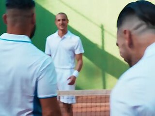 Entraînement sportif, baisé, pervers, infiniment excité #02