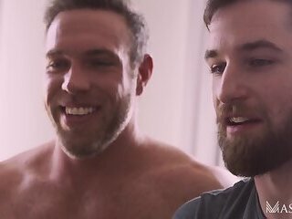 MQ #1 Fan – Alex Mecum & Thyle Knoxx