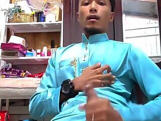 MARRIED malay jerkoff right after wedding