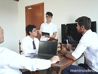 Otavio Andreassa and Khai Victor fuck bareback WorkMans Meu secret rio