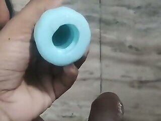 Mere new sex toy se Pados vali aunty or unki beti ko sock k mutth mar di