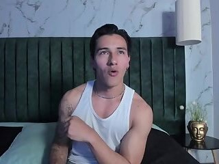 @andyjoy_ cumshow