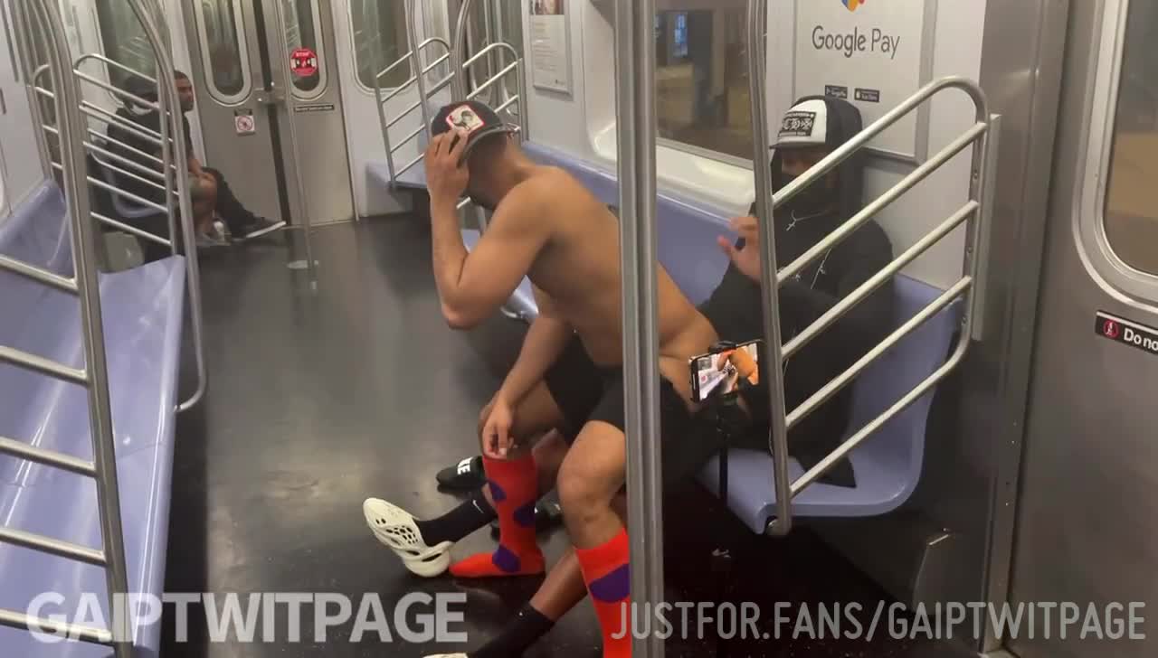 NYC SUBWAY SESH  - BoyFriendTV.com