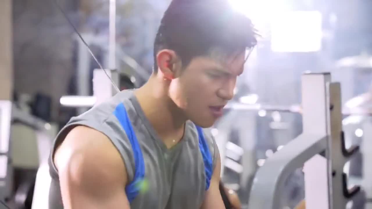 Hot Gay Men in Mga Batang Poz - Explicit Action