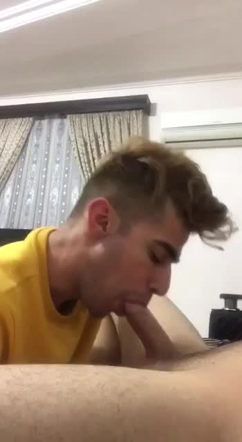 Iranian gay sucking ساک زدن پسر ایرانی گی ایرانی