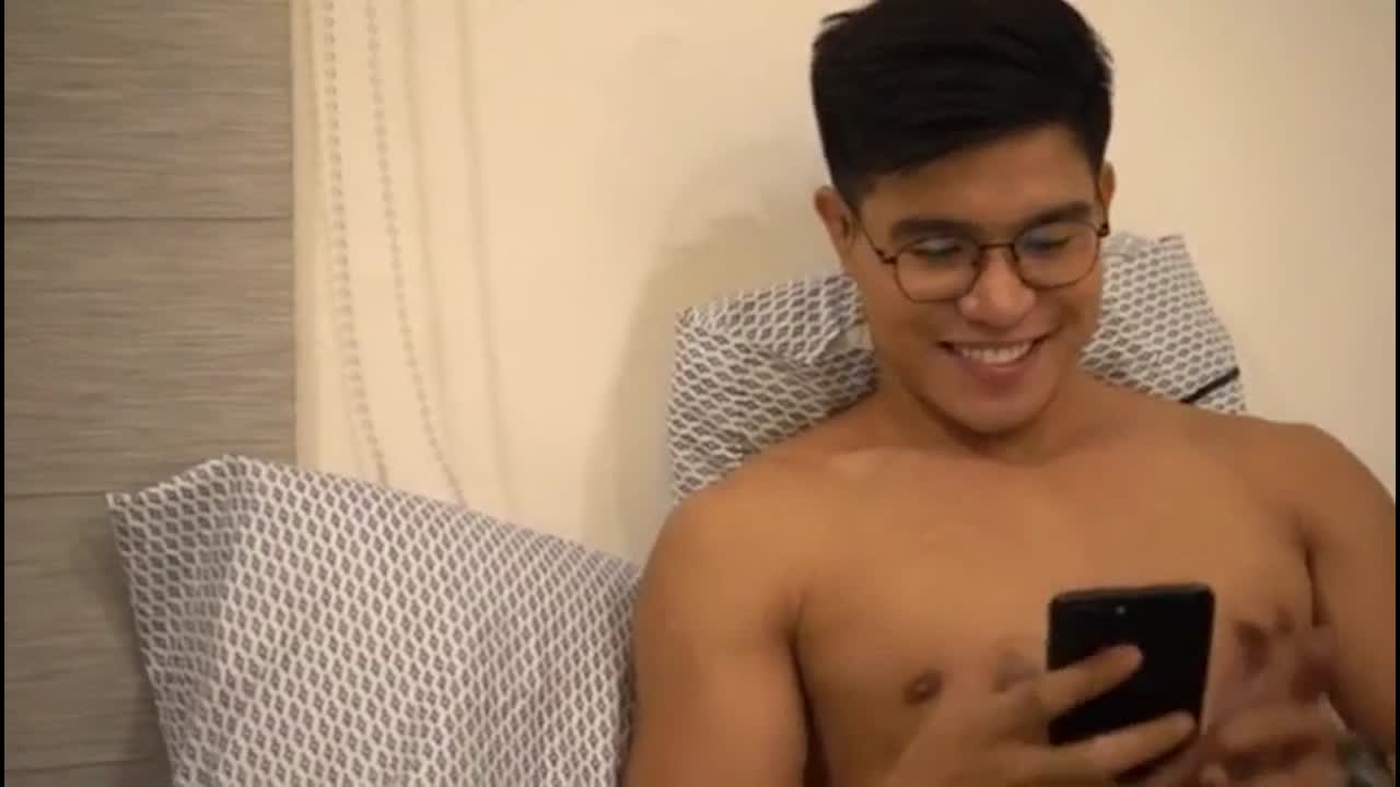 Alter Episode 2: Ka-Trip ko si Famous - BoyFriendTV.com
