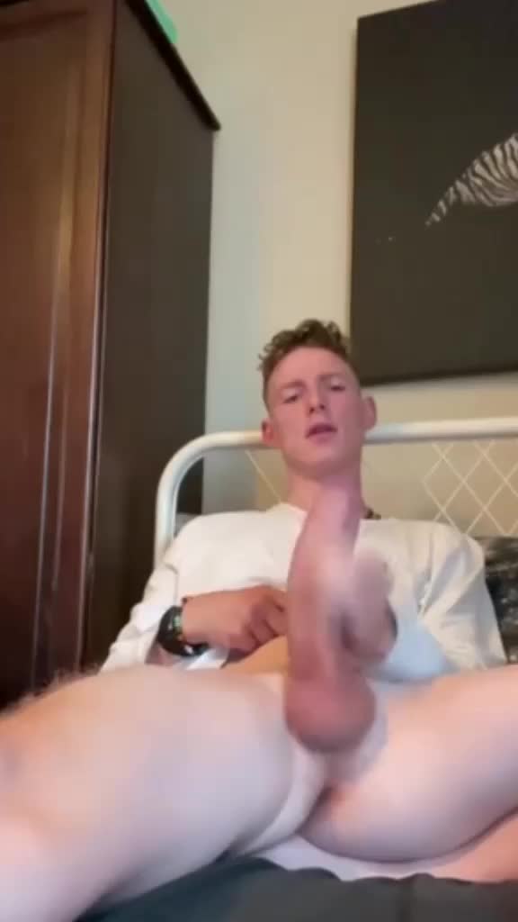 masturbating while watching porn. big cumshot!