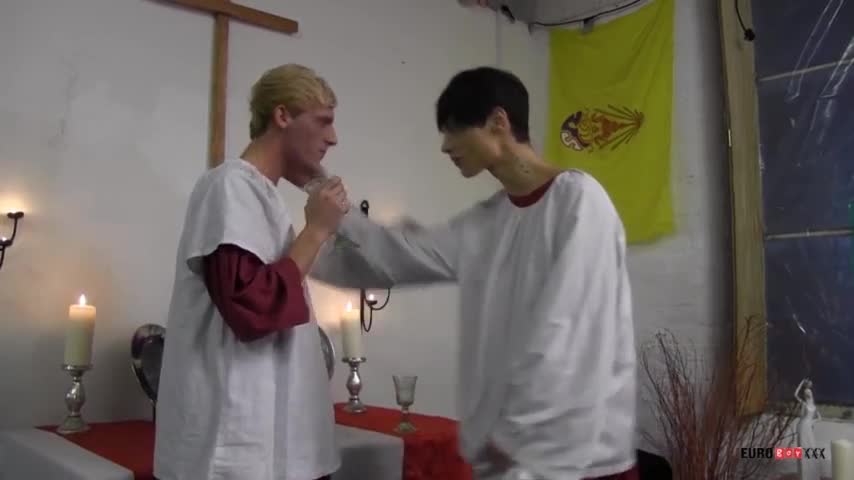 Horny Twinks Worship Cock and Ass
