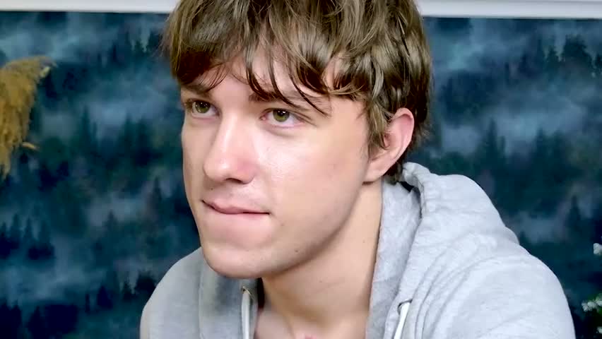Uncut Cock Guy With Beautiful Green Eyes